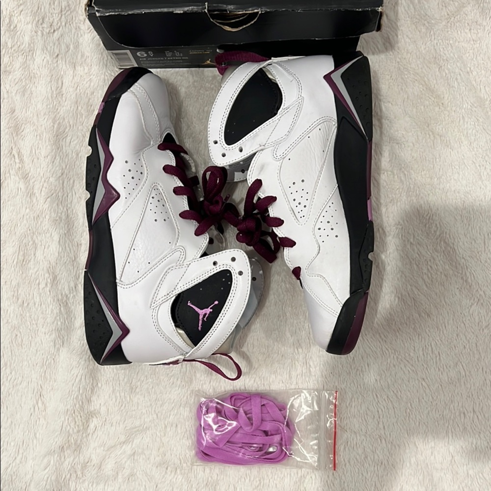 Air Jordan 6 Retro White Maroon Sneakers